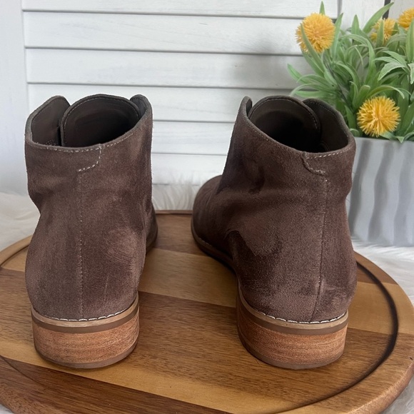 Blondo Verona Waterproof Ankle Boot Brown Suede Neutral Casual Size 9 - Picture 5 of 13